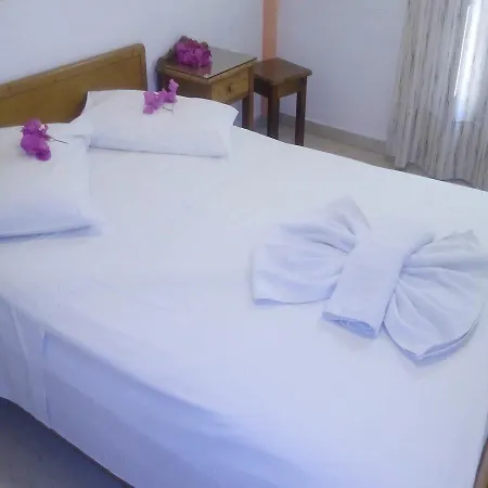 Adonis (adults Only) Hotel Kamari (Santorini)